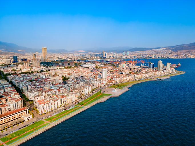Ege'nin İncisi: İzmir'de Gezilecek Yerler