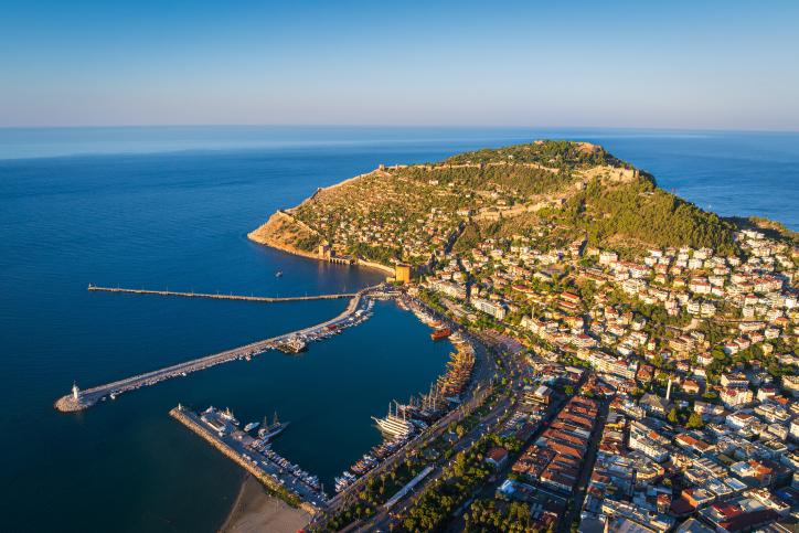Tarih ve Güneşin İzinde: Alanya'da Gezilecek Yerler